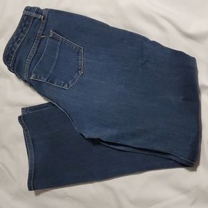 Mossimo Mid-Rise Curvy Bootcut 6S/C Jeans